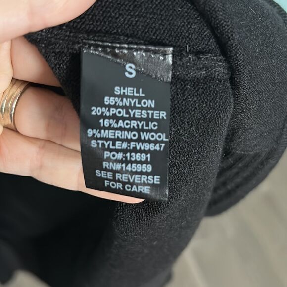 Dress Forum Stay Close Tortoise Buckle Knit Sweater Dress NWT - Picture 7 of 8